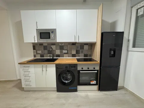 Estudio en calle de Gregorio Ortiz, 16