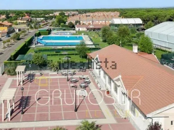 Chalet adosado en Calle Sabinares del Arlanza, 146 - Foto 4
