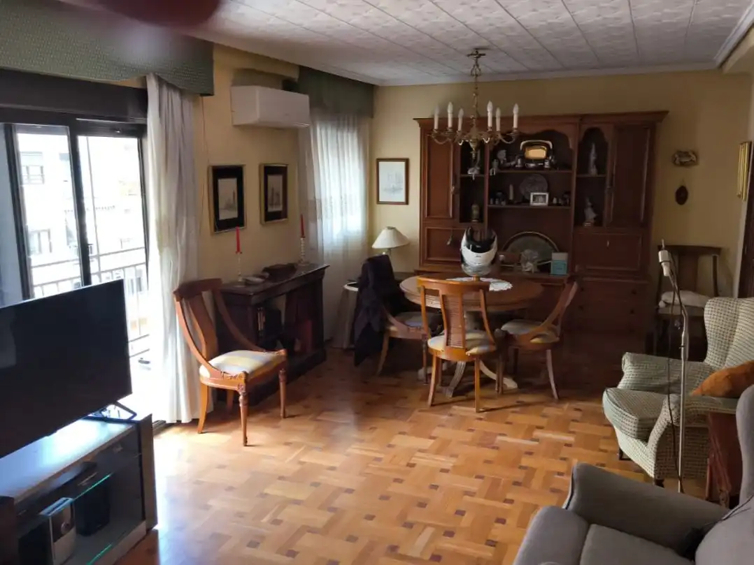 Piso en  Carrer del Bisbe Jaume Pérez 15 - Foto 1