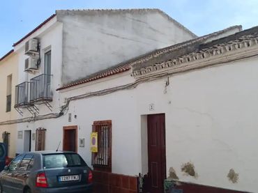Casa adosada en  Calle Hermanas de la Cruz 4 - Foto 1