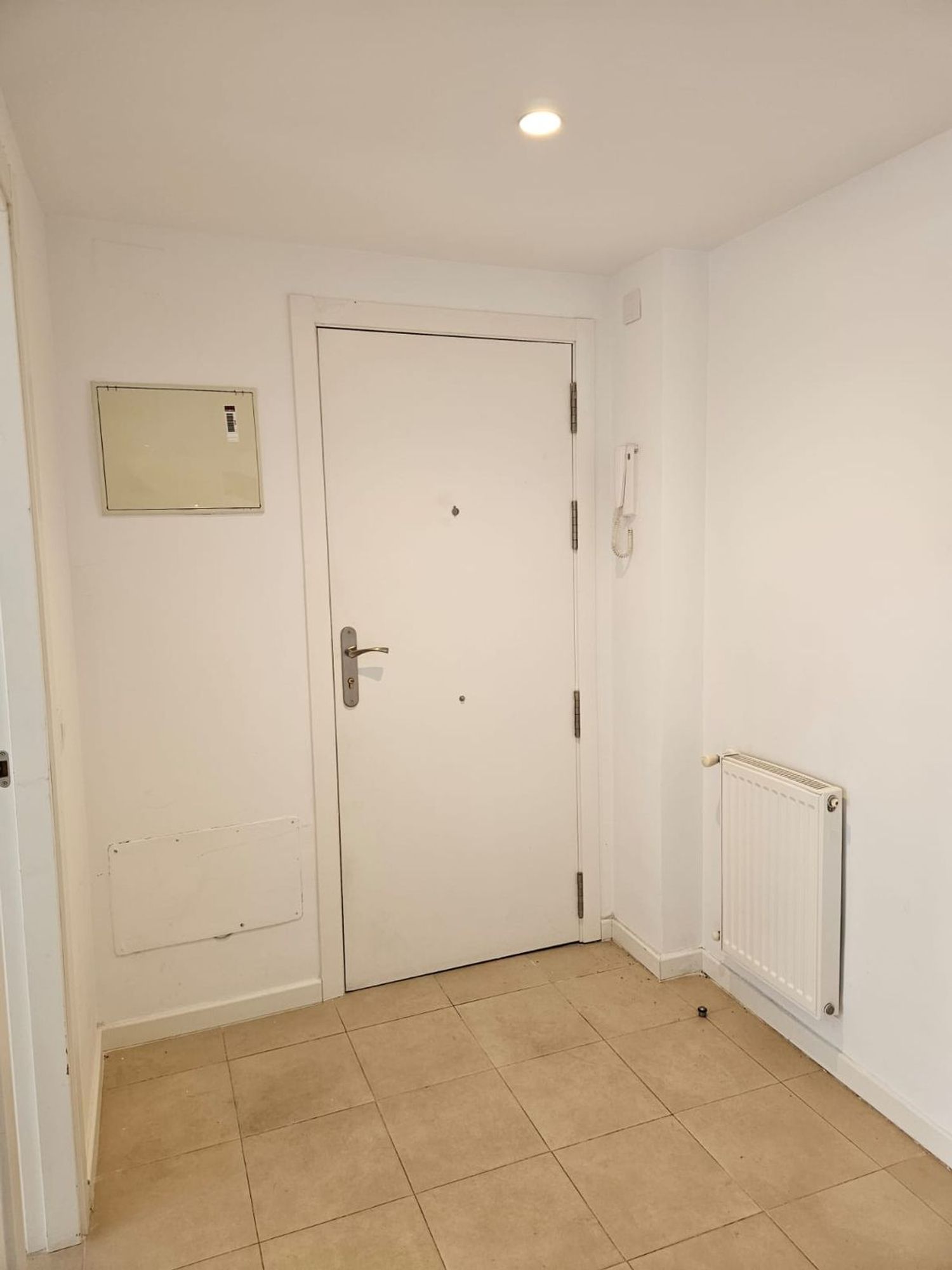 Piso en avenida de Castilla y León, 9 , piso 6º exterior - Foto 2