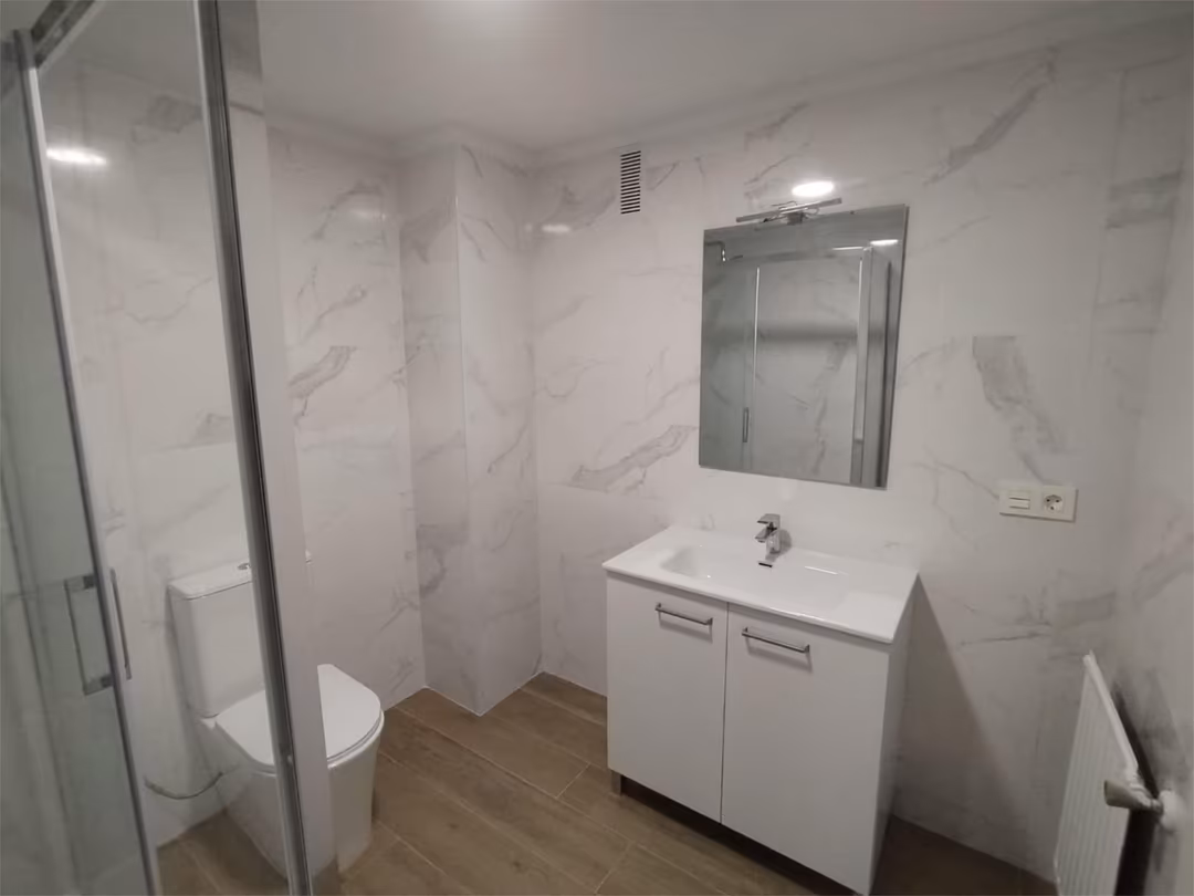 Piso en  Calle Fuertes Acevedo 107 - Foto 13