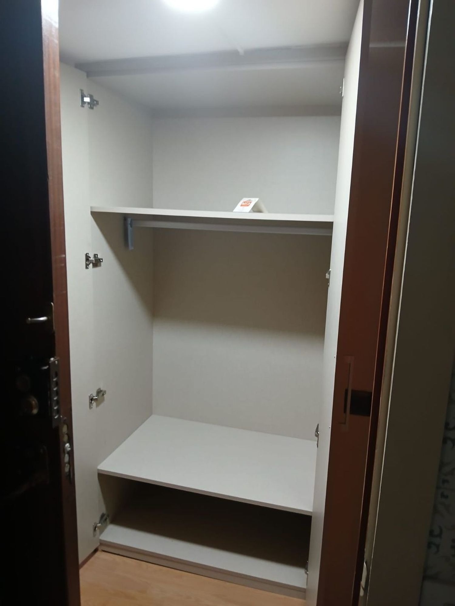 Estudio en avenida Presidente Adolfo Suárez, 26