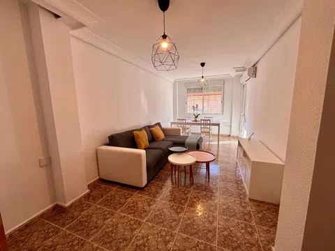 Piso en calle de Salzillo, 11