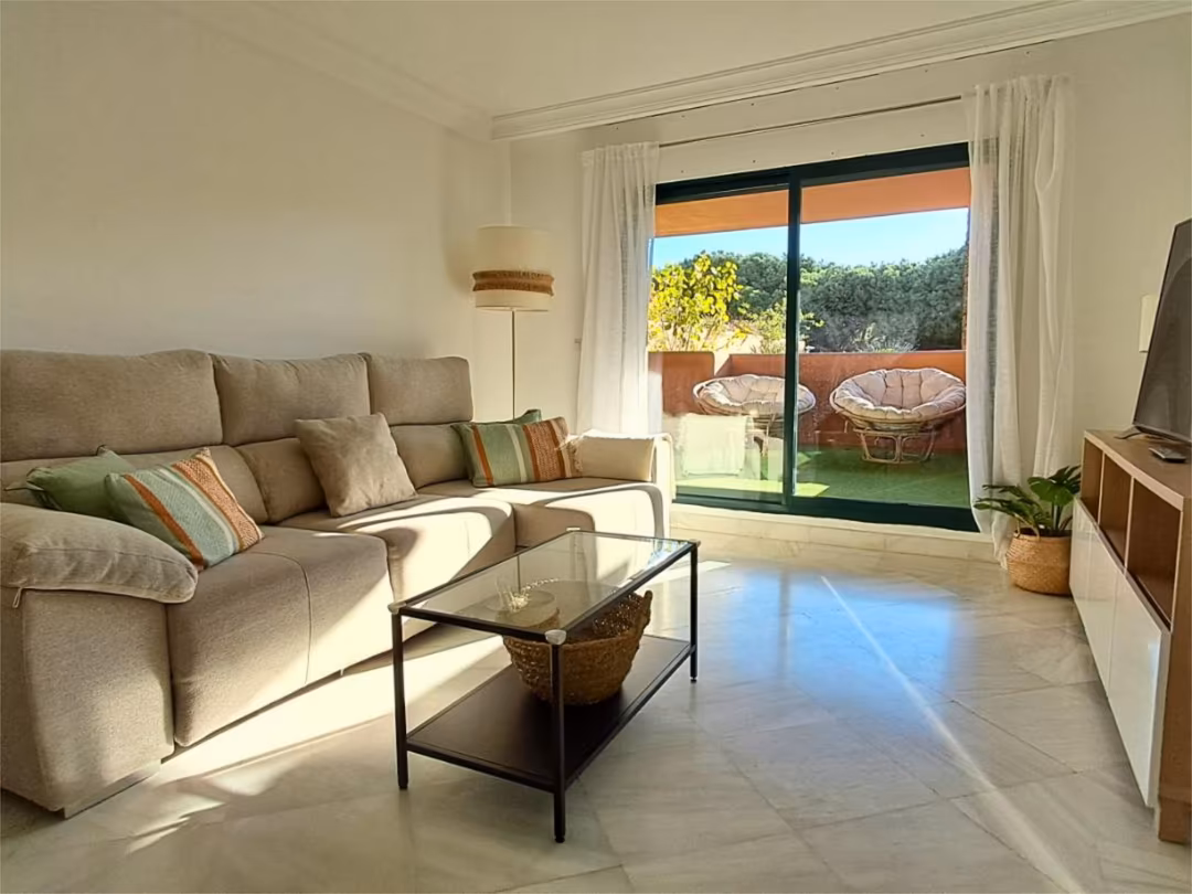 Piso en  Avenida de los Alisos 16