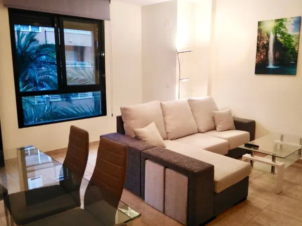 Piso en avenida Benito Perez Galdos, 13