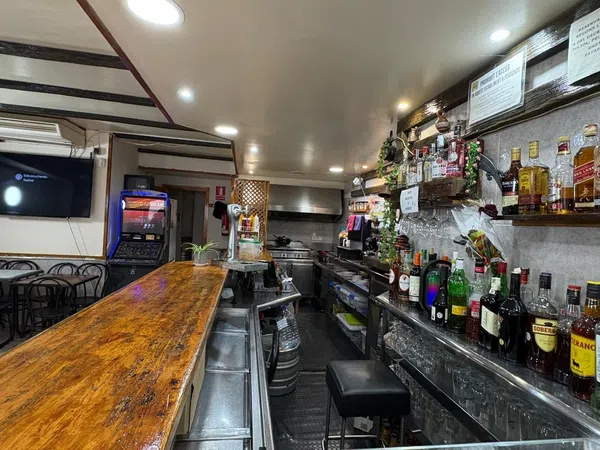 Bar, bocatería en traspaso en Calle de Francisco de Vitòria - Foto 4