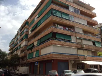 Piso en  Calle Pintor Manuel Maldonado 10 - Foto 1