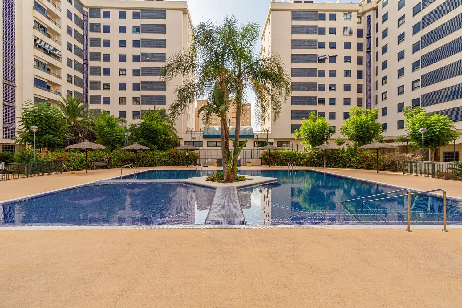 Piso en calle Enfermera Angelina Ceballos Quintanal - Foto 1