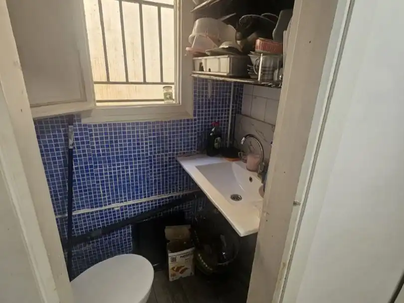 Local comercial en  Carrer Enginyer Moncunill 2 - Foto 6