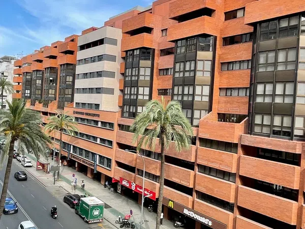 Piso en Avenida de la República Argentina, 26 - Foto 1