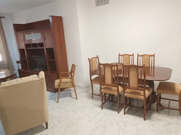 Piso en Ciudad Jardín - Foto 3