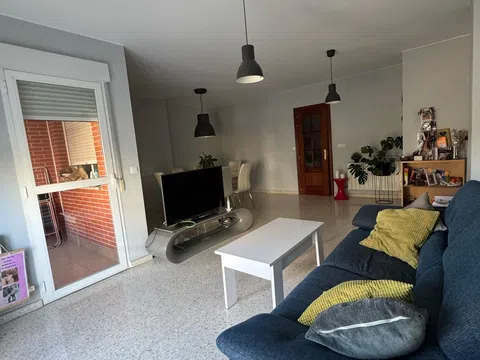 Piso en avenida Compositor Luis de Narváez, 5