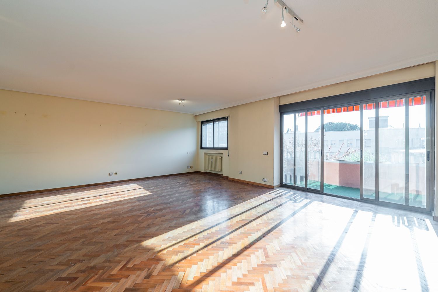 Piso en calle de Serrano Galvache, 5 - Foto 1