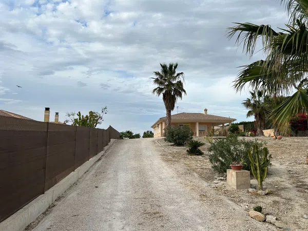 Casa o chalet independiente en Avenida de los Rosales, 22 - Foto 4