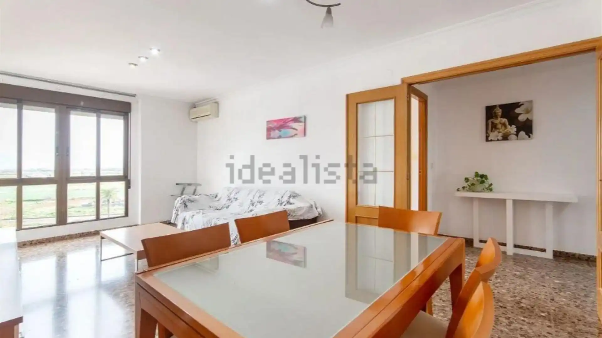 Piso en  Carrer de Carmen Estellés 10 - Foto 5