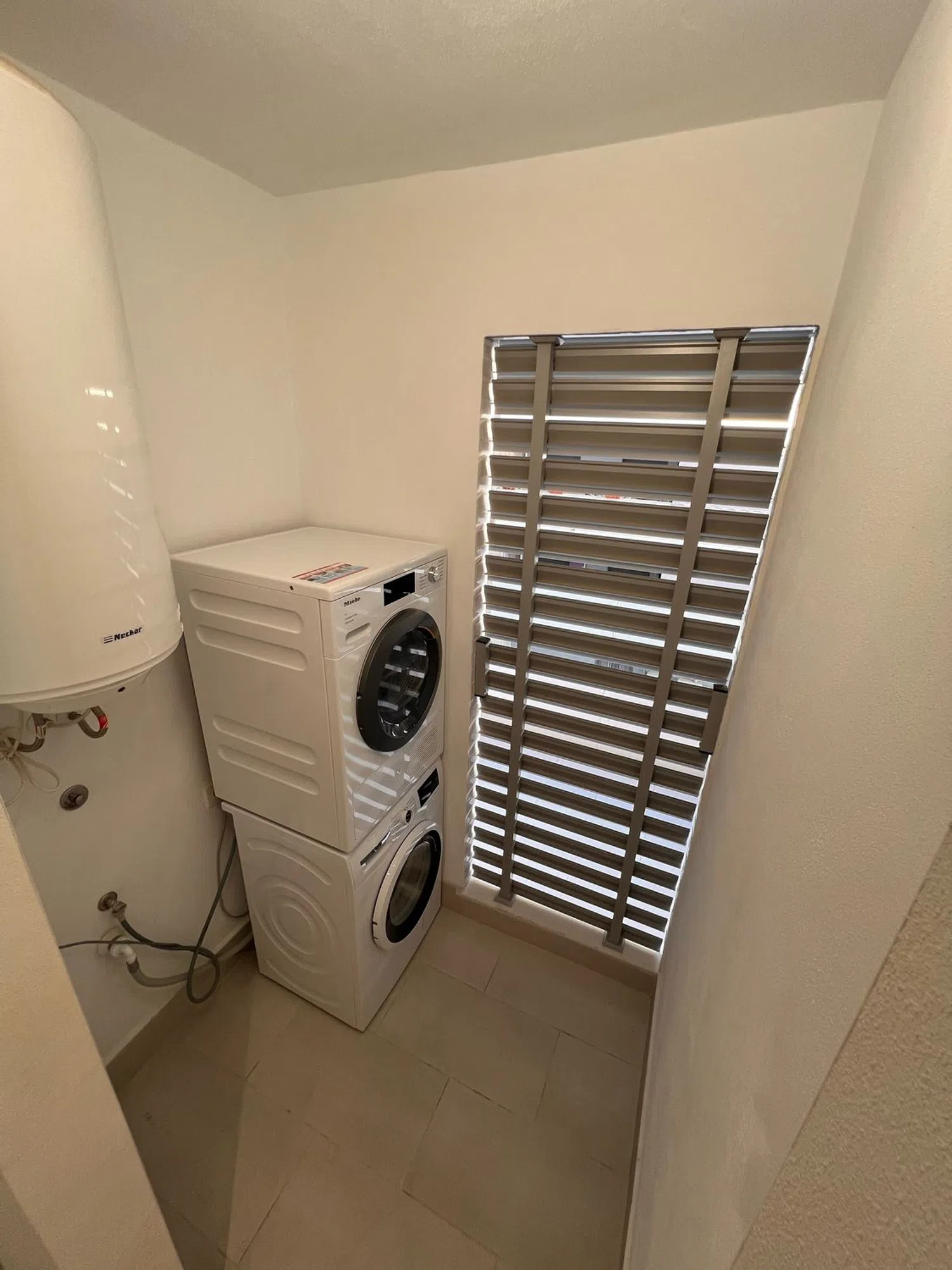 Piso en avenida Miguel de Cervantes, 59 - Foto 2