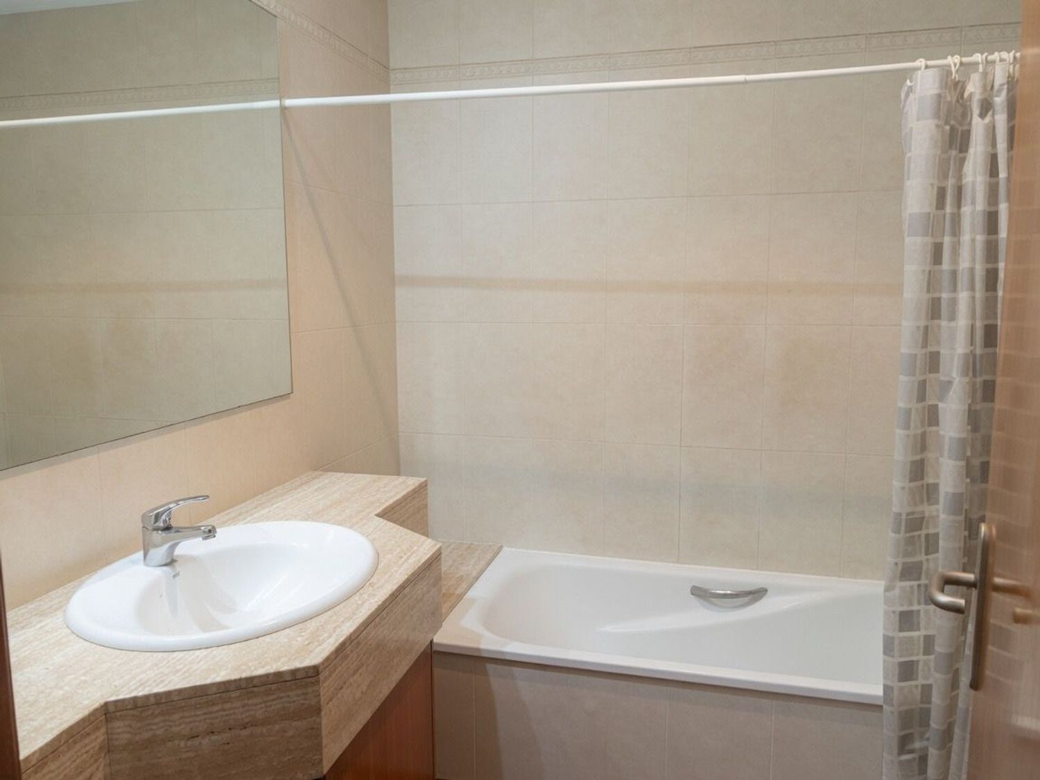 Piso en Calle de les Termes Romanes, 57 - Foto 6