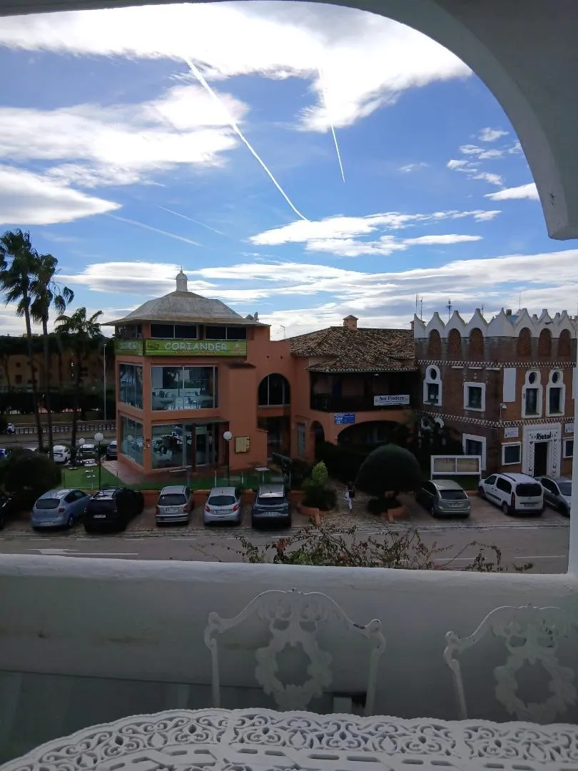 Piso en  Calle Adarves de Calypso 2