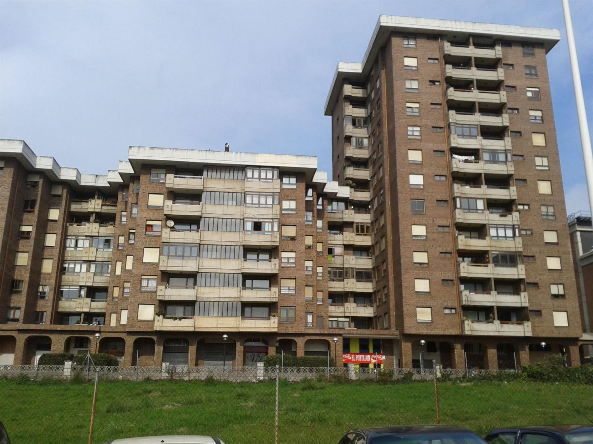 Piso en  Avenida Herrera Oria 31B - Foto 21