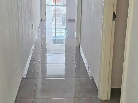 Piso en  Calle del Valle Menéndez 8 - Foto 5