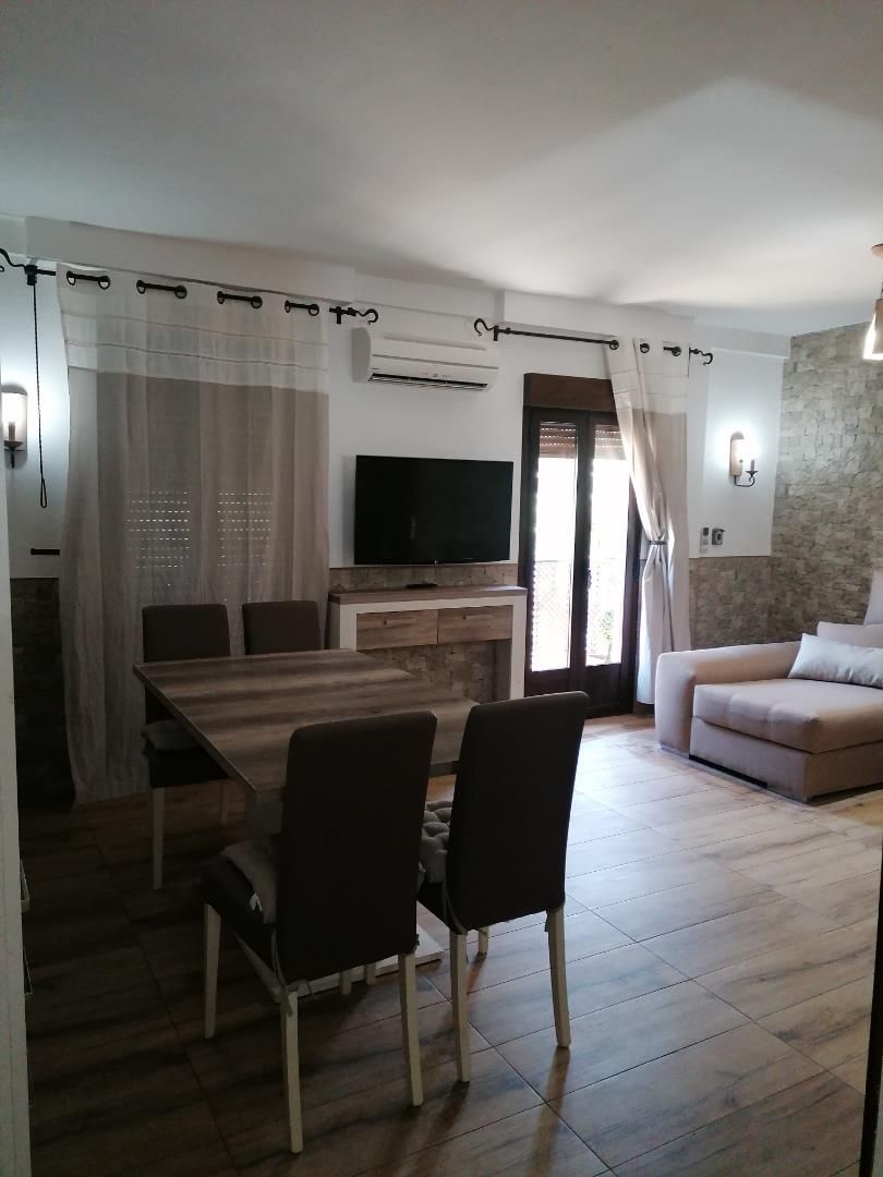 Piso en  Calle Adarve 6