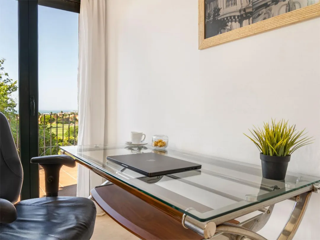 Casa adosada en  Calle Teodosio 12 - Foto 30