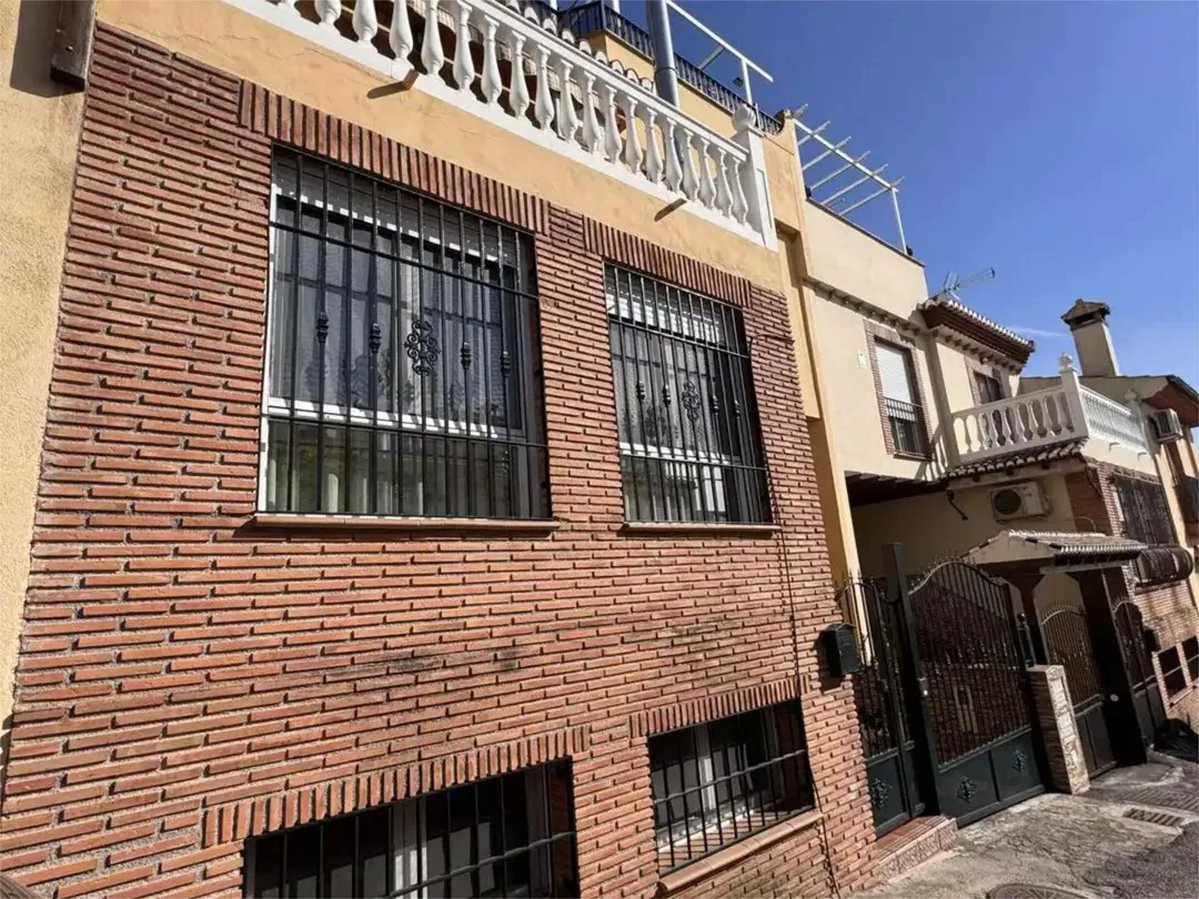 Casa adosada en  Velazquez 5 - Foto 2