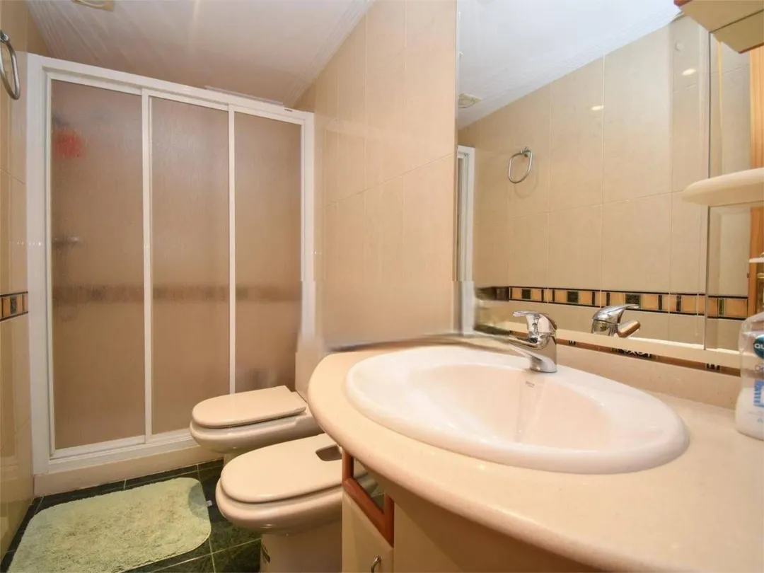 Piso en  Calle Yecla 48 - Foto 12