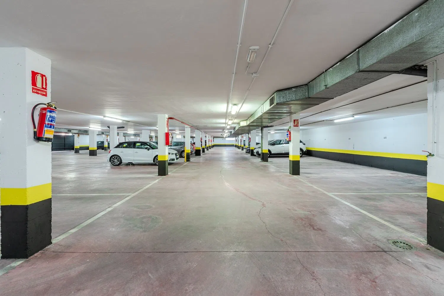 Estudio en calle de Diego Ayllón - Foto 28