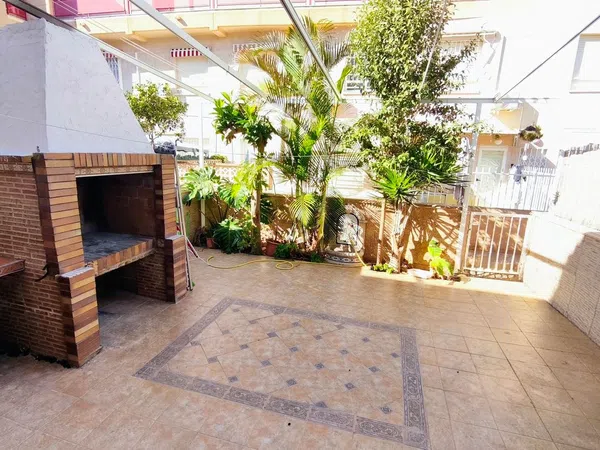 Chalet adosado en calle Consueta, 1 - Foto 2