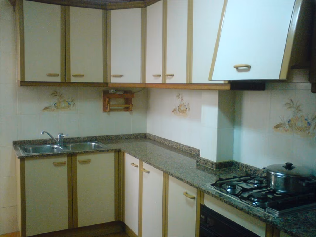 Piso en  Carrer Cronista Viravens 25 - Foto 7