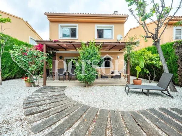 Casa o chalet independiente en Calle Montgó - Foto 1