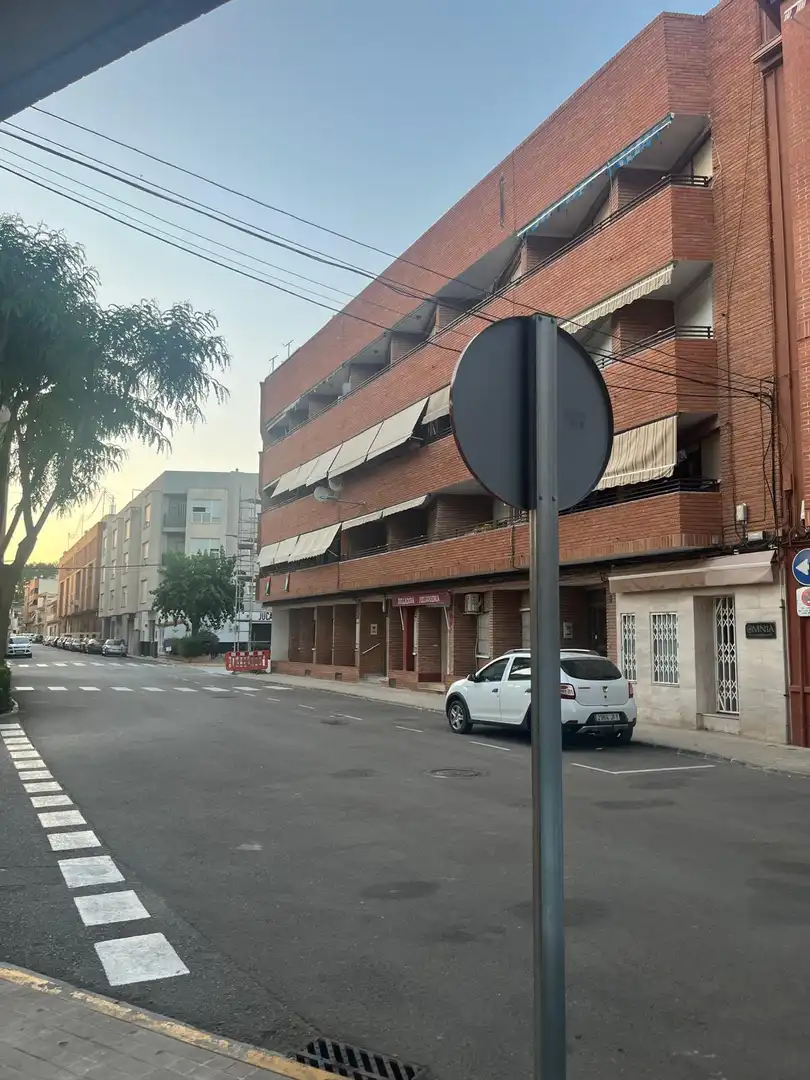 Piso en  Carrer Castell de Montesa 1 - Foto 3