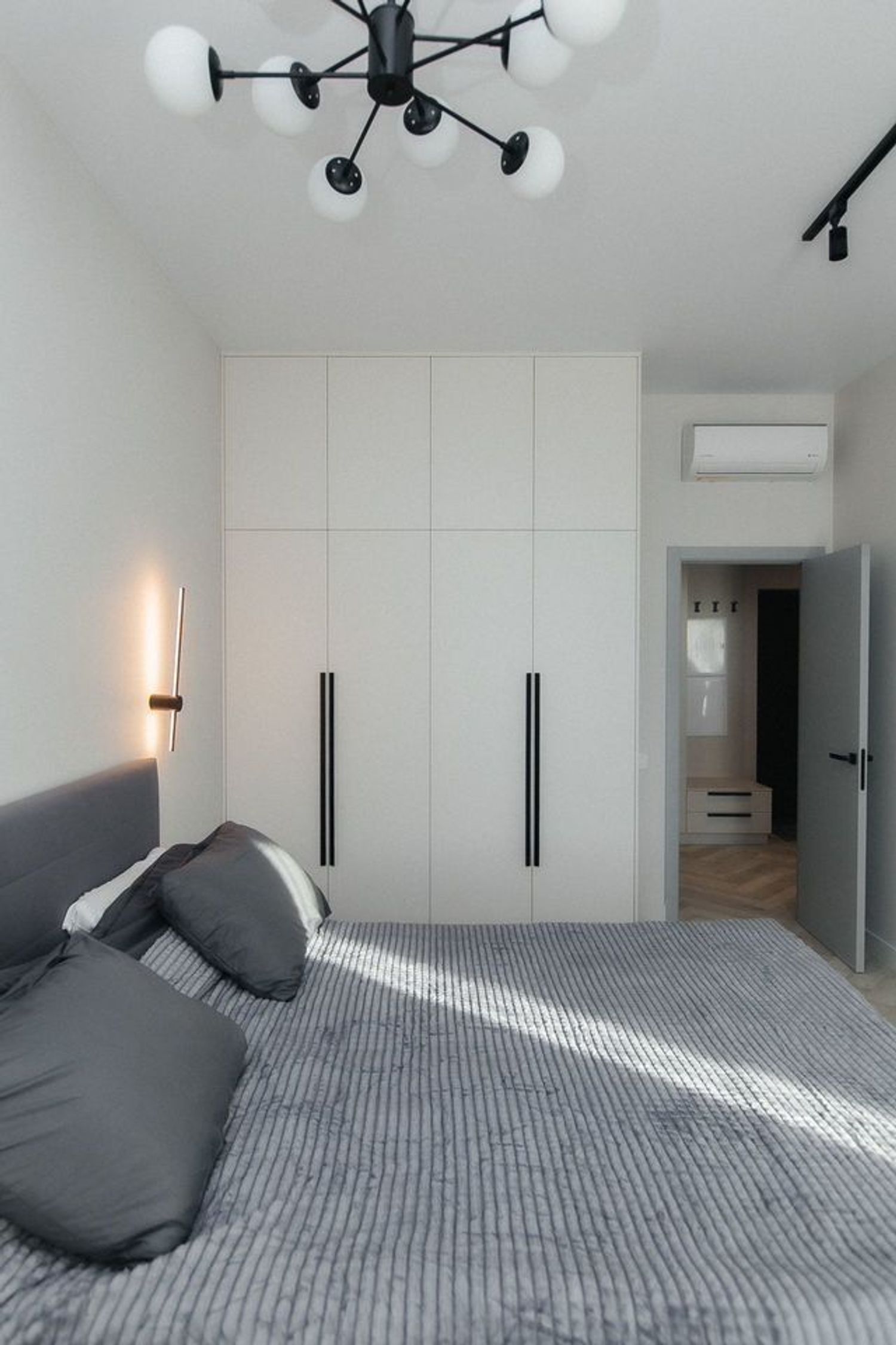 Piso en calle Martínez Falero, 53 - Foto 2