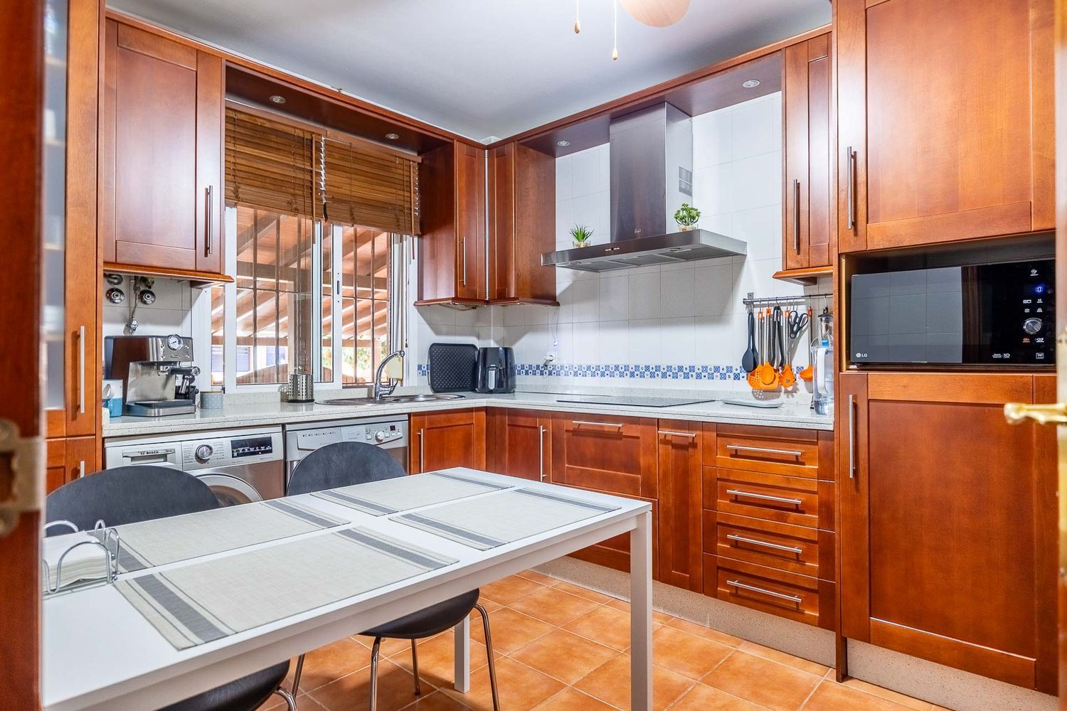 Chalet adosado en La Hacienda - Nueva Andalucía - Foto 12