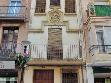 Casa adosada en  Carrer d'Alloza 68 - Foto 1