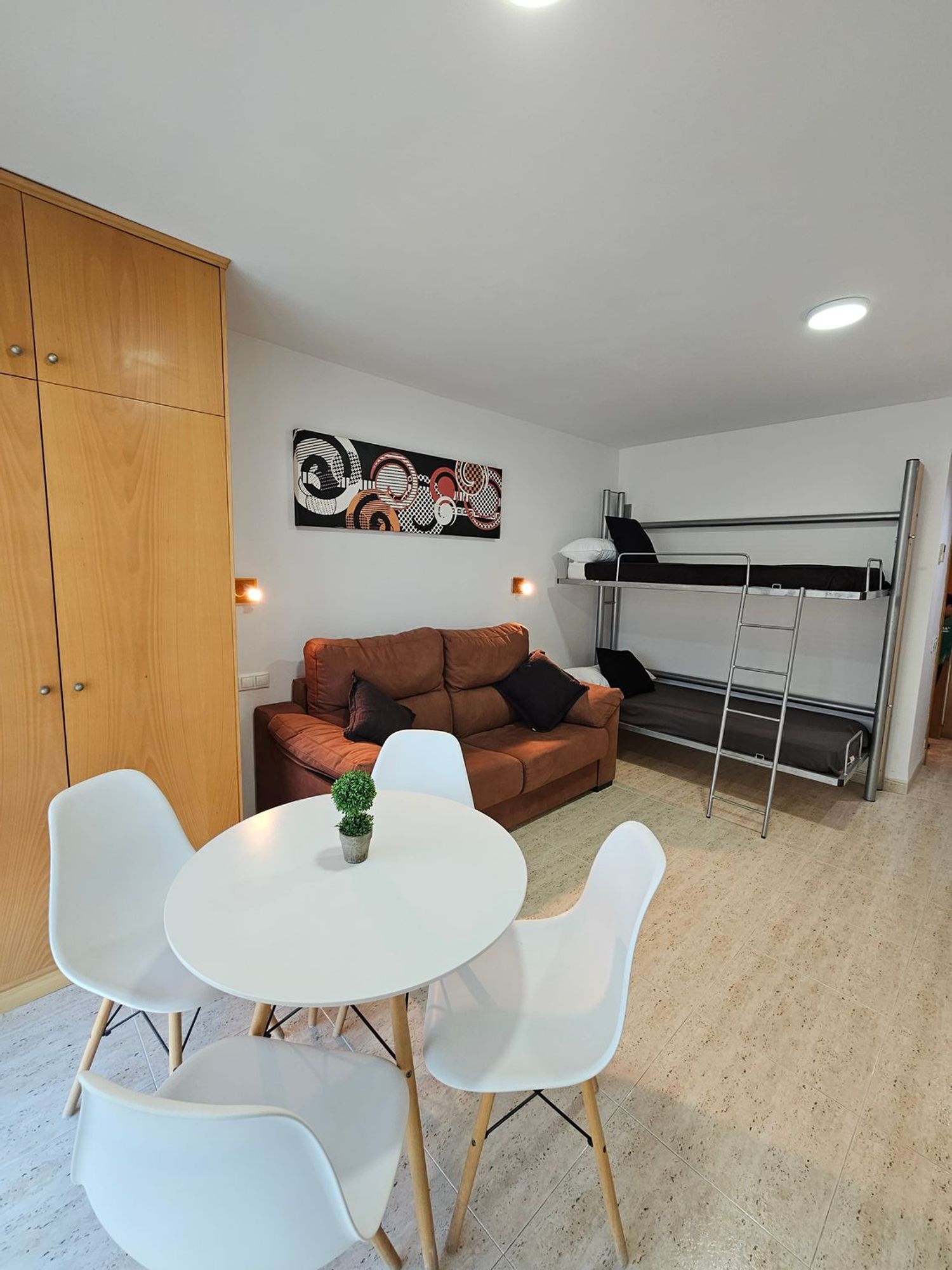 Estudio en Calle del Camí del Corralet, 19 - Foto 8