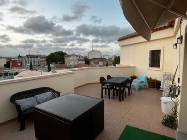 Dúplex en  Avenida Emilio Castelar 94 - Foto 1