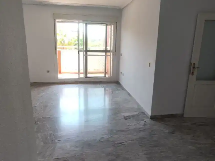 Piso en  Calle Cueva de Menga 3 - Foto 3
