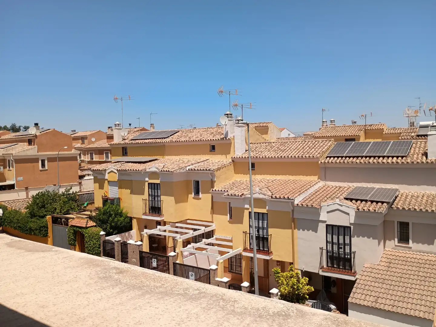 Casa adosada en  Calle Alfonso de la Torre MarÍn 12 - Foto 4