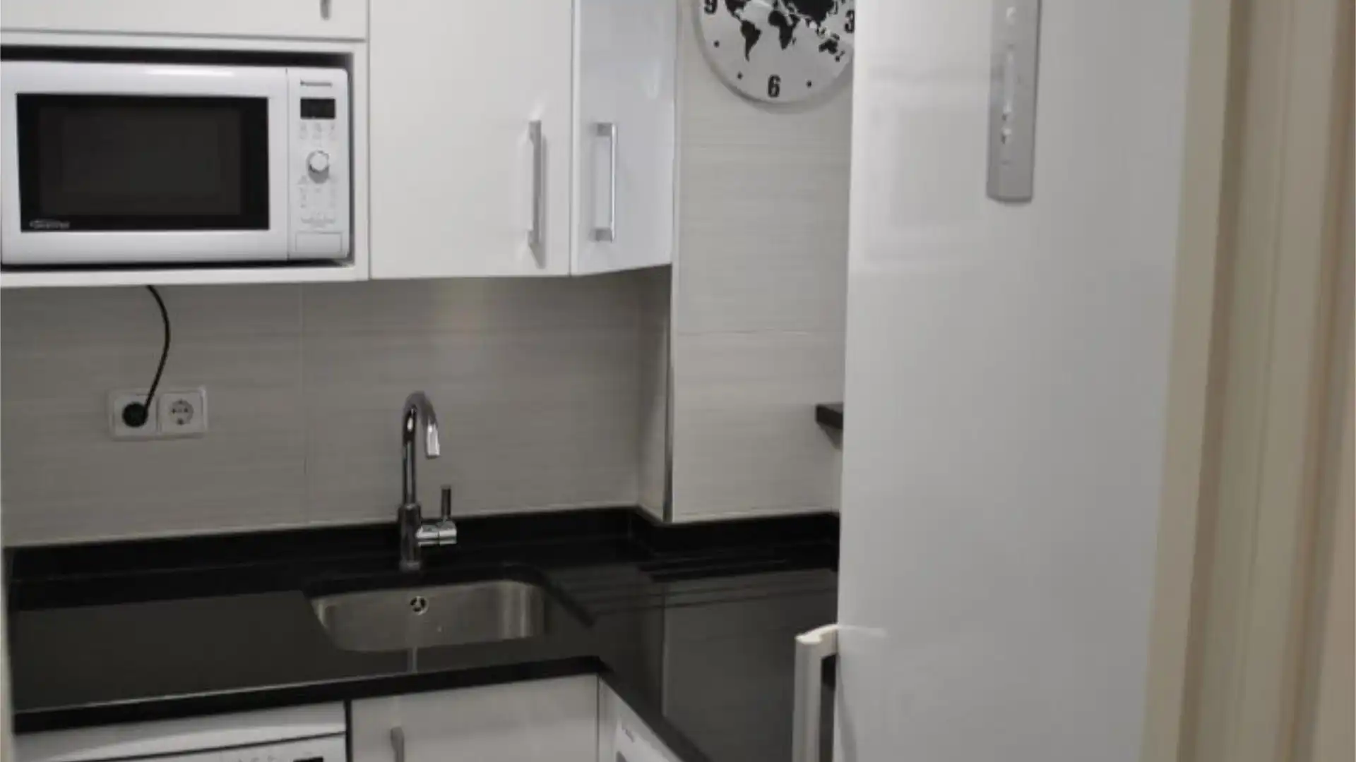 Piso en  Avenida del General Perón 25 - Foto 7