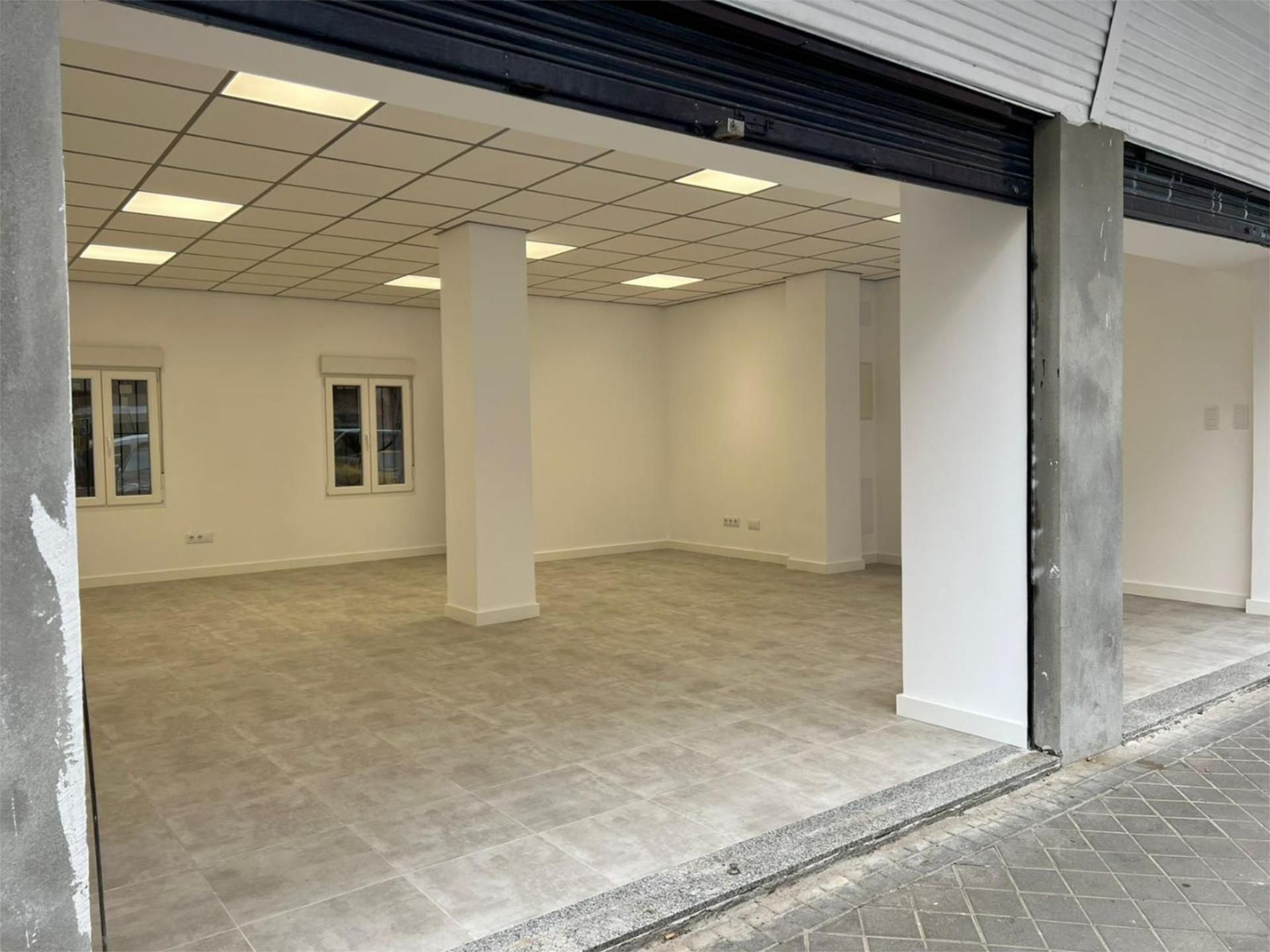 Planta baja en  Calle de Jacinto Verdaguer 13 - Foto 2