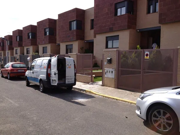 Chalet pareado en Calle Torralba de Calatrava, 8 - Foto 2