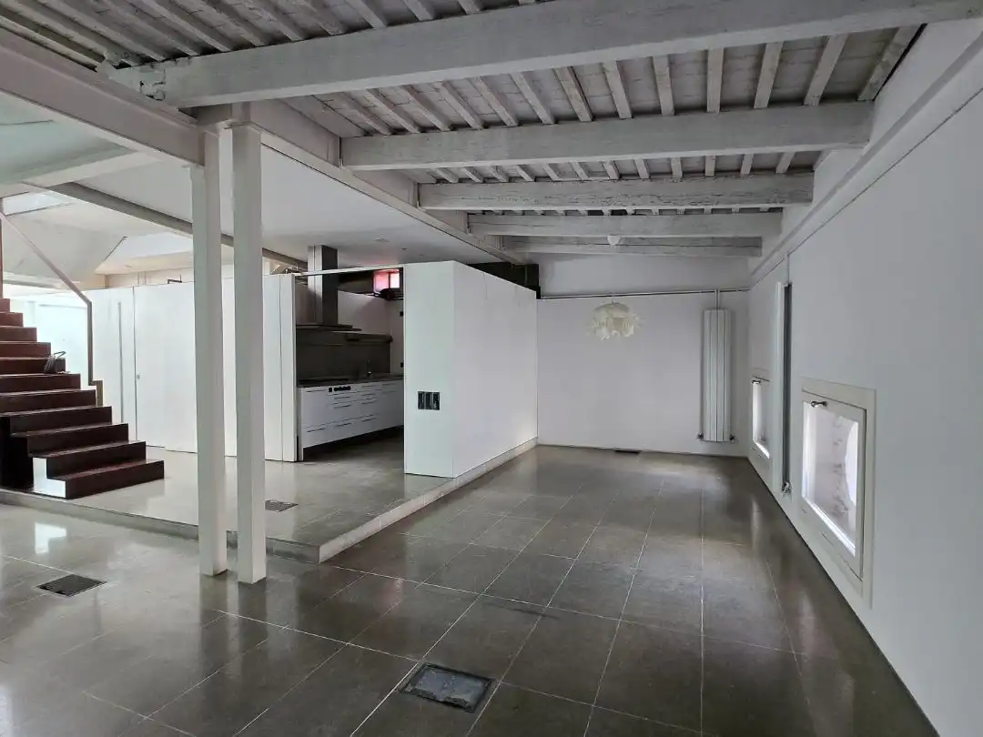 Piso en  Carrer de Roger de Llòria 6 - Foto 6