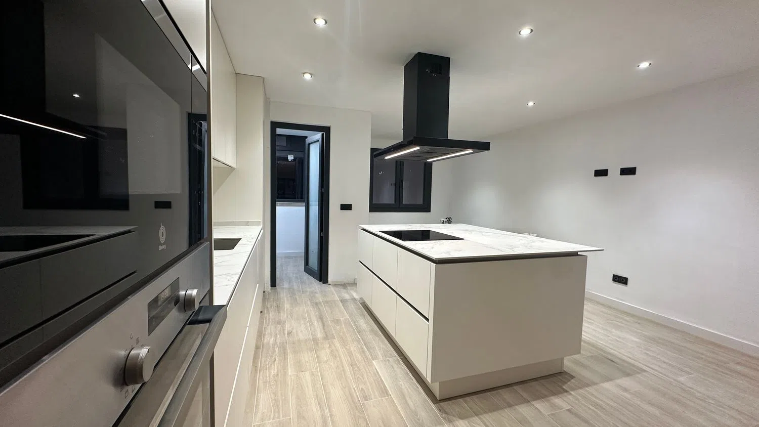 Piso en calle Aragó, 37 a - Foto 1