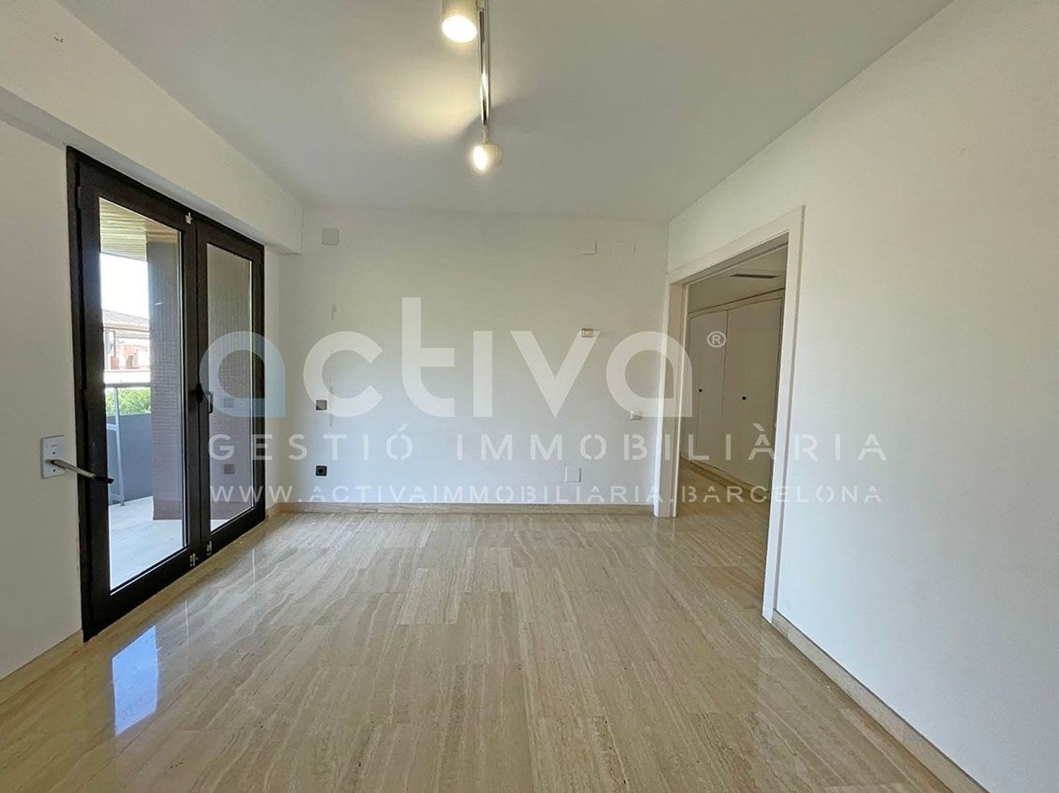Chalet pareado en La Miranda - Ciutat Diagonal - Foto 14