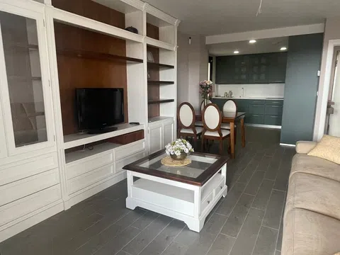 Piso en avenida Ocho de Marzo, 12