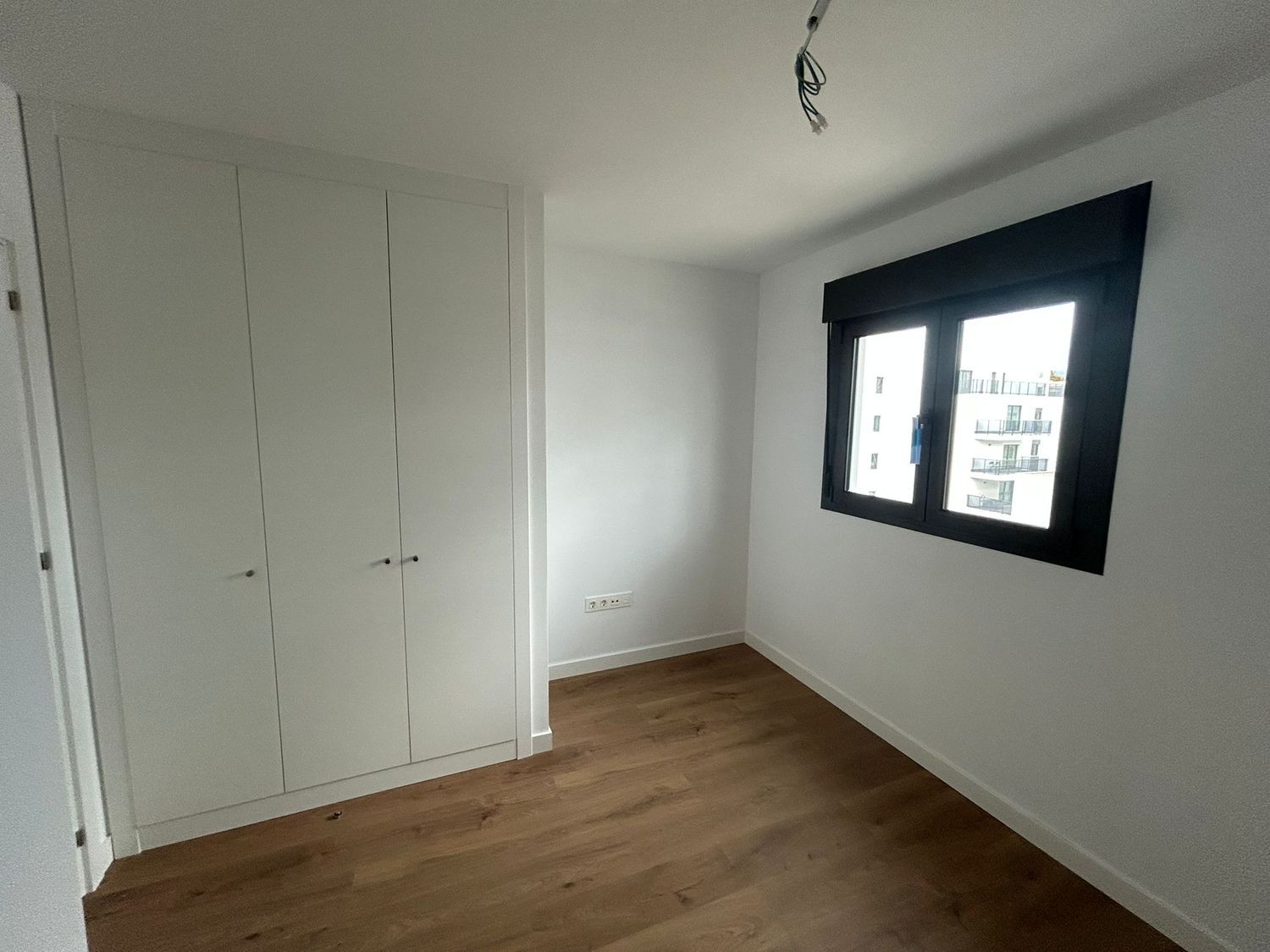 Piso en Isabel de Villena, 1 - Foto 6