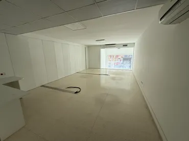 Local comercial en Sabadell - Foto 9